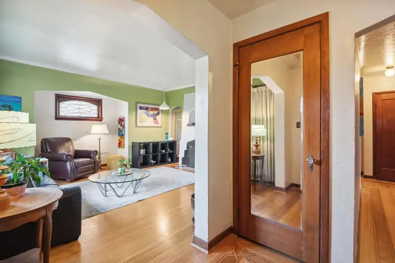 1216 EDINBURGH STREET - photo 3 of 40
