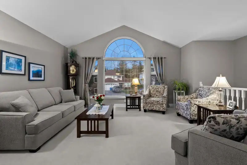 34946 MILLAR CRESCENT - photo 3 of 40