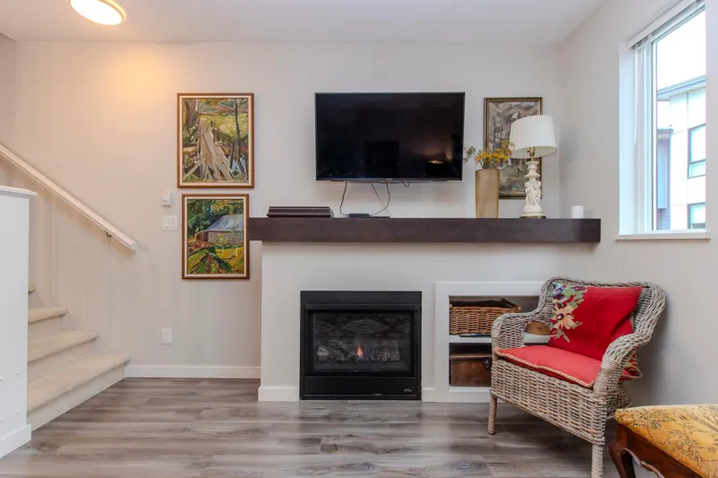 1228 BRANDYWINE DRIVE - photo 3 of 13