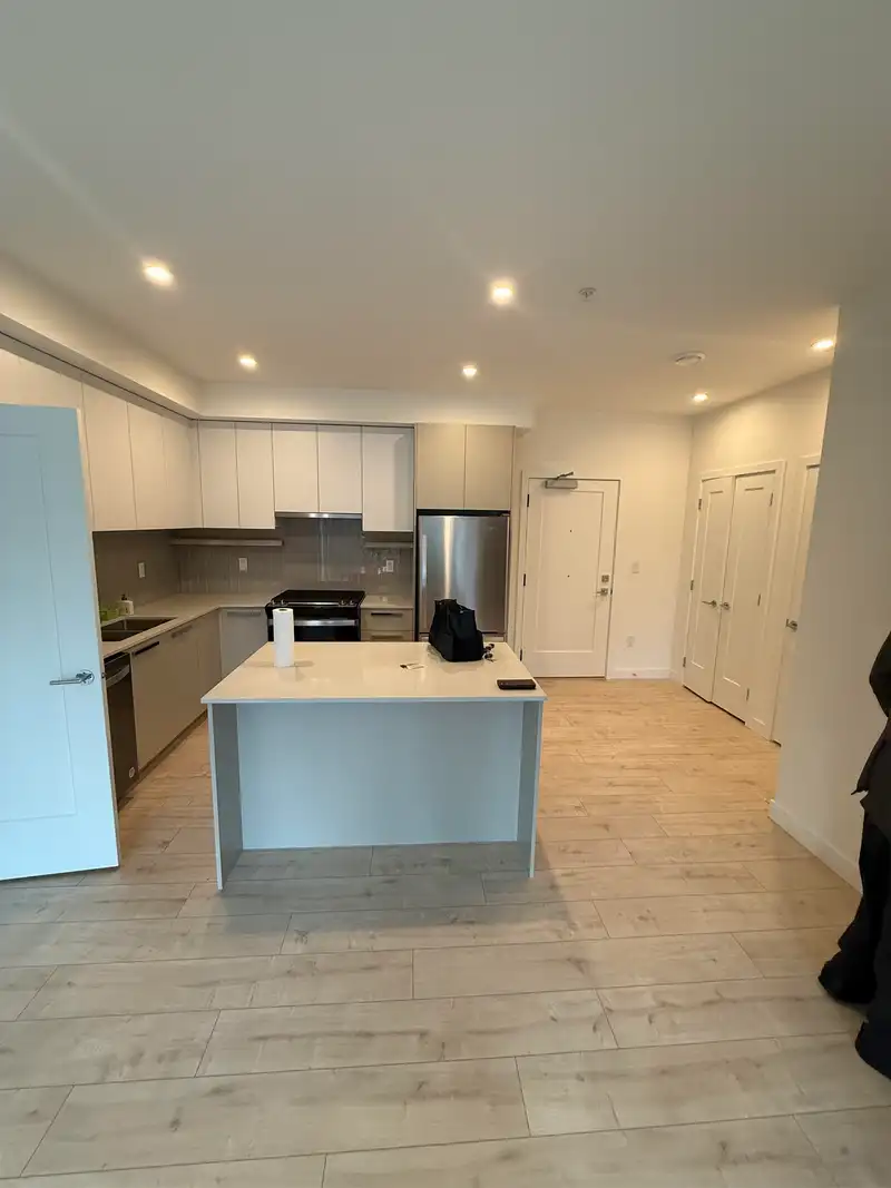 306 13788 76 AVENUE - photo 1 of 15