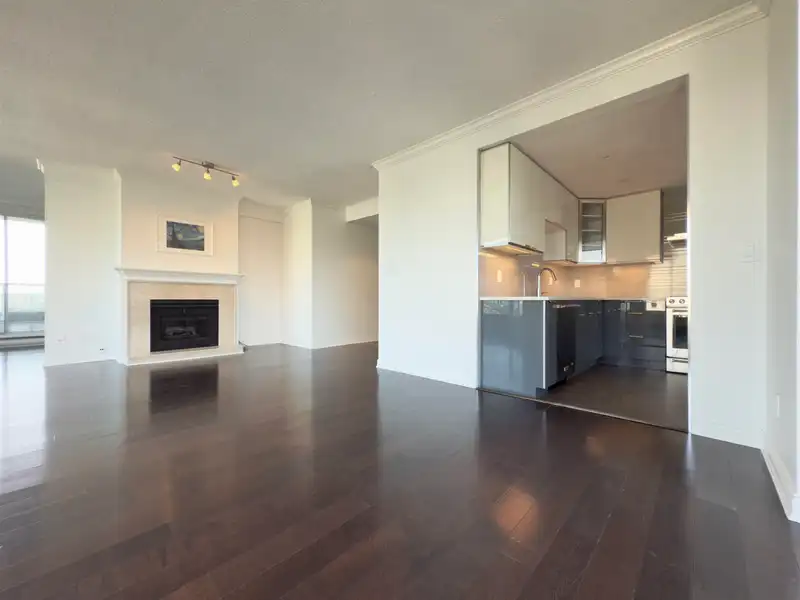 2304 1500 HOWE STREET - photo 4 of 40
