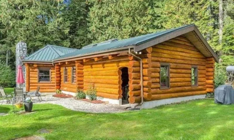 12712 CATHY CRESCENT - photo 2 of 18