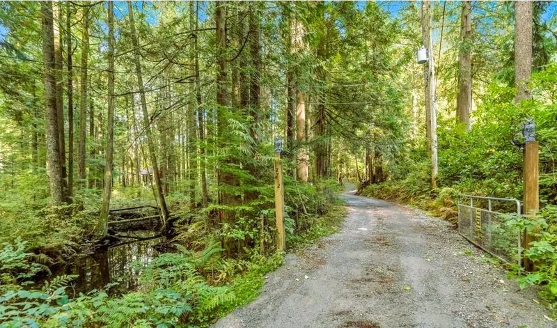 12712 CATHY CRESCENT - photo 3 of 18