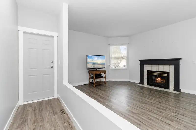 15 27435 29A AVENUE - photo 3 of 36