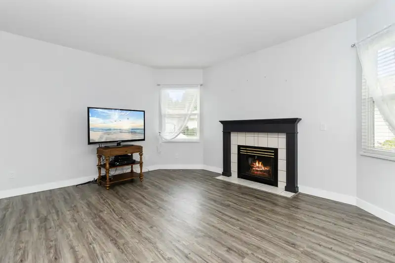 15 27435 29A AVENUE - photo 4 of 36