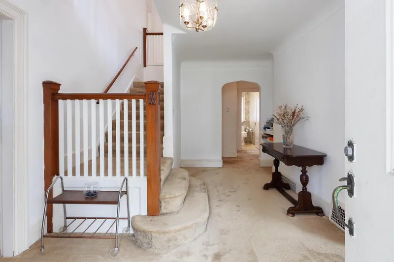 1121 W 16TH AVENUE - photo 2 of 25