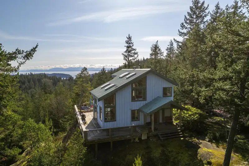 181 PERSEPHONE PLACE - photo 1 of 40