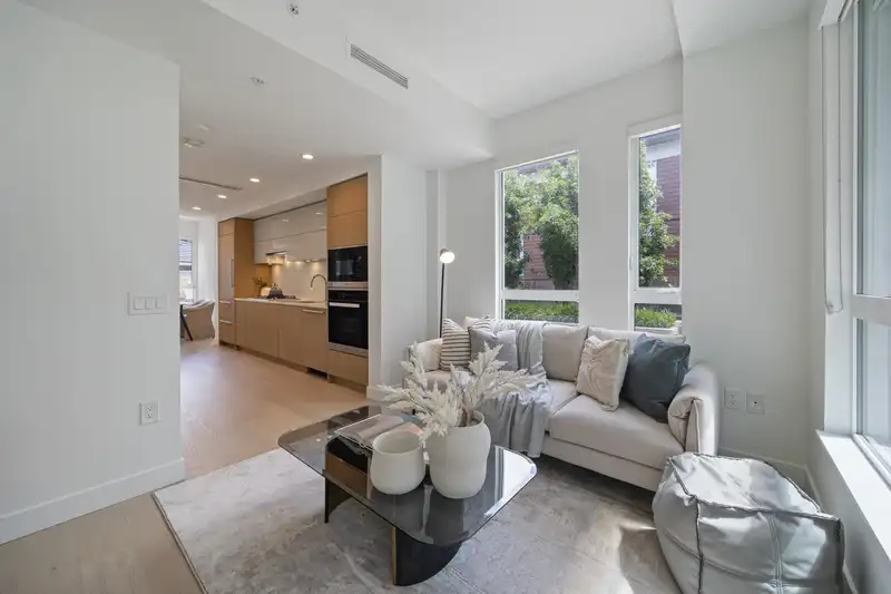 477 W KING EDWARD AVENUE - photo 1 of 40
