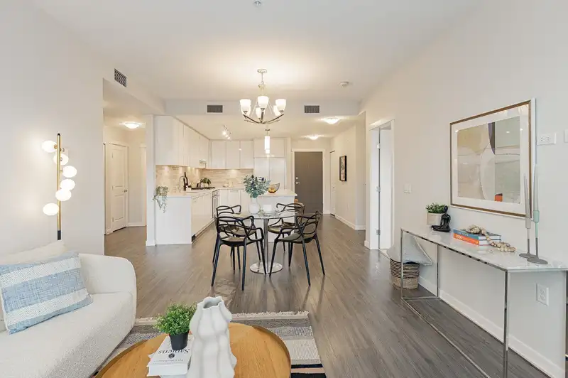 325 9551 ALEXANDRA ROAD - photo 4 of 40