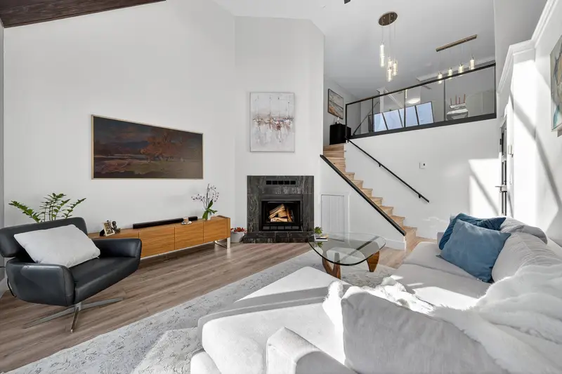 11 15971 MARINE DRIVE - photo 3 of 25