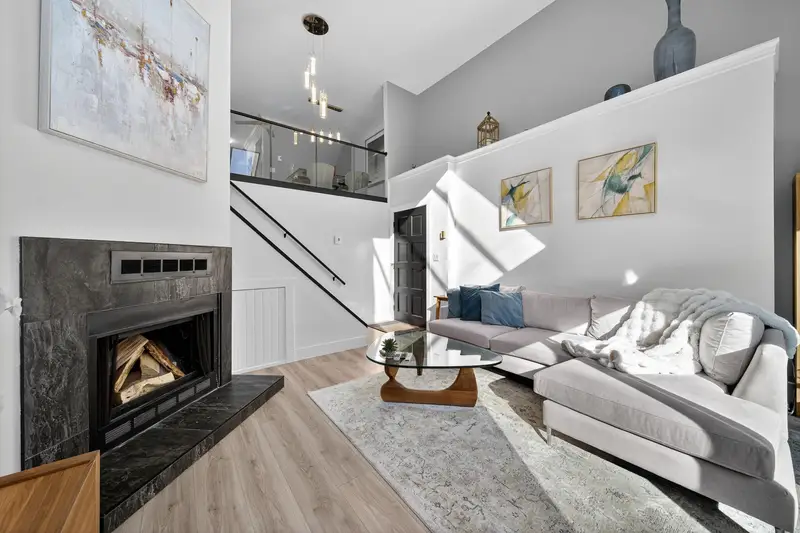 11 15971 MARINE DRIVE - photo 4 of 25