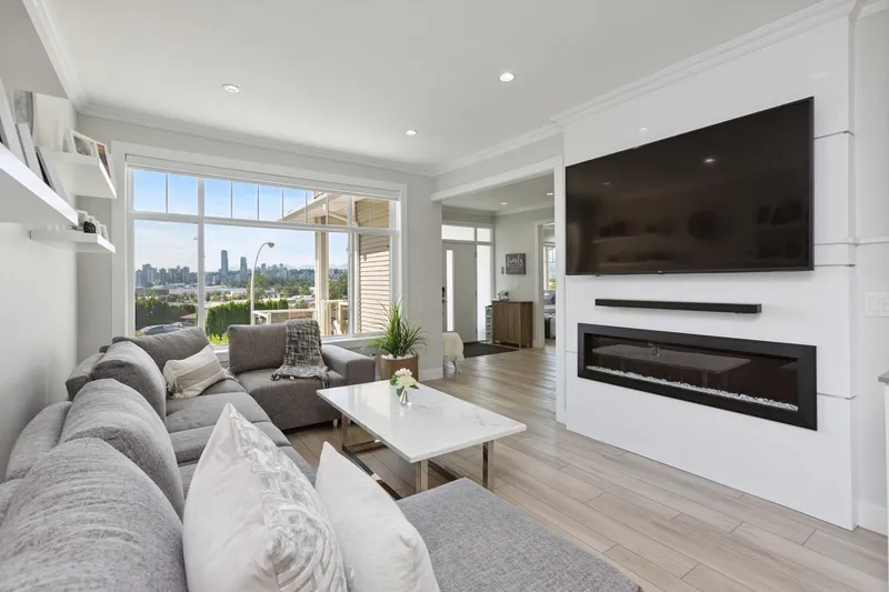 12182 101B AVENUE - photo 4 of 25