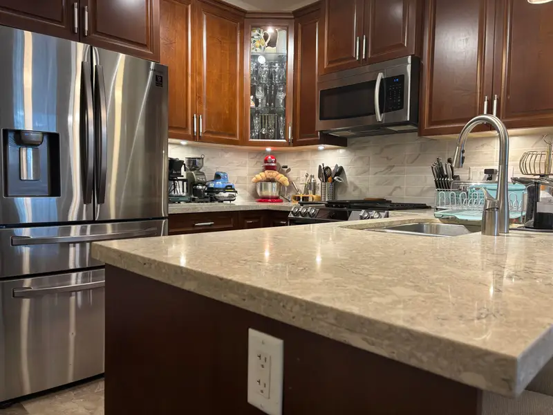 505 3535 146A STREET - photo 4 of 25