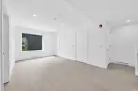 2260 E 1ST AVENUE - thumbnail 12
