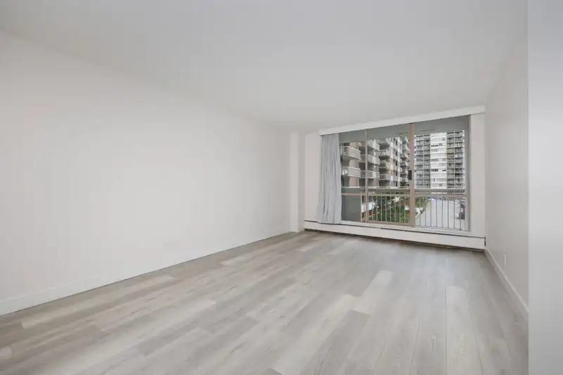 308 2016 FULLERTON AVENUE - photo 2 of 17