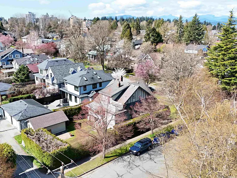 4402 W 12TH AVENUE - photo 3 of 23