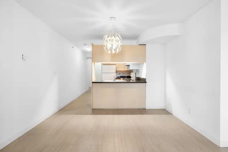 603 6611 COONEY ROAD - photo 3 of 15