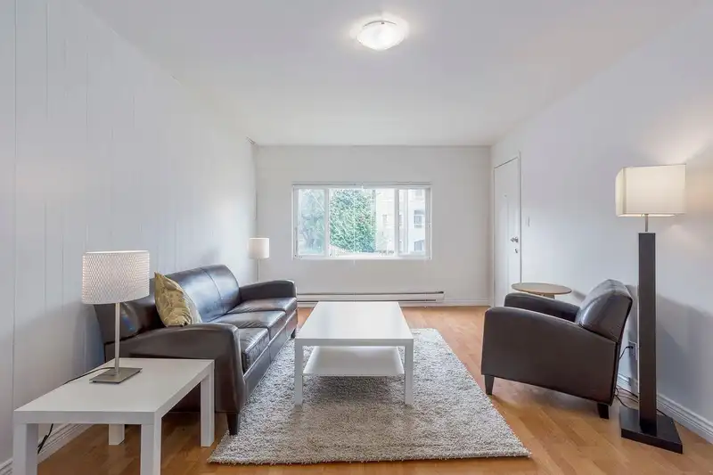 1605 E 8TH AVENUE - photo 4 of 11