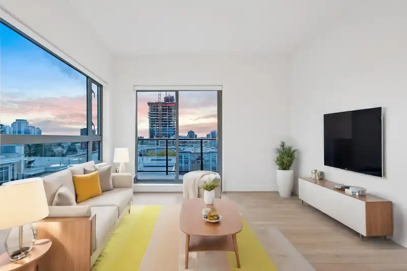 608 10777 138 STREET - photo 1 of 27