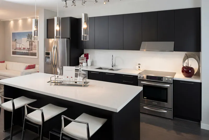 10 3461 PRINCETON AVENUE - photo 3 of 18