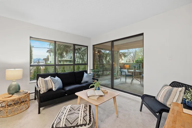 105 621 E 6TH AVENUE - photo 4 of 25