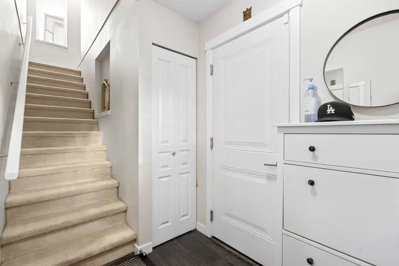 46 7848 209 STREET - photo 3 of 25