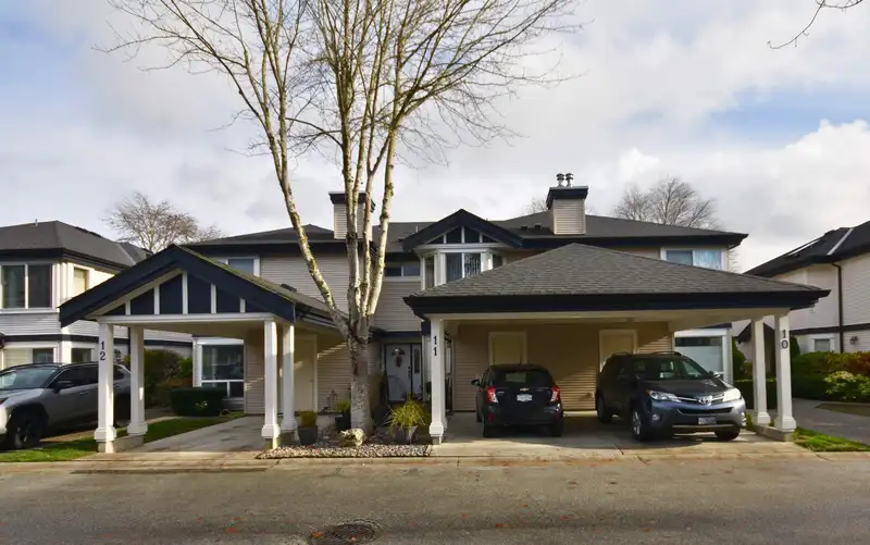 11 4748 54A STREET - photo 1 of 40