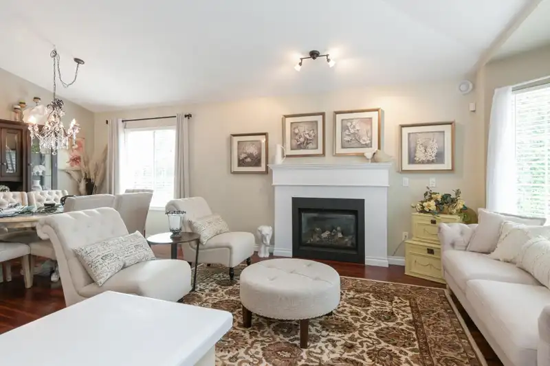 18 16888 80 AVENUE - photo 3 of 36