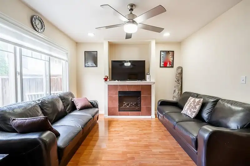 35 6110 138 STREET - photo 4 of 33
