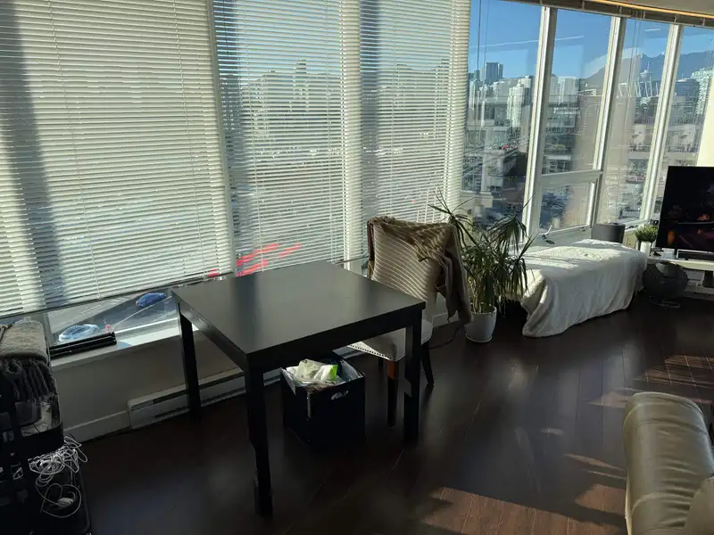 1404 445 W 2ND AVENUE - photo 3 of 19