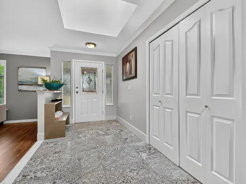 3312 GROSVENOR PLACE - photo 2 of 26
