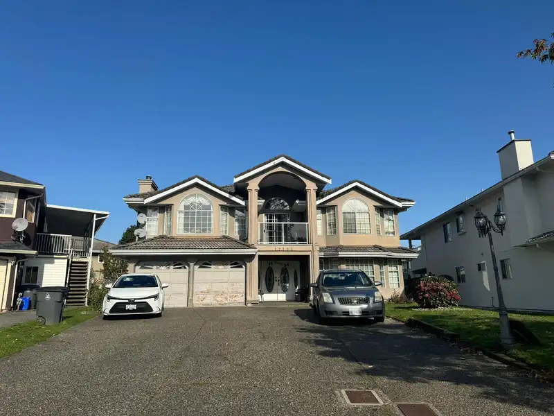 12105 77 AVENUE - photo 1 of 1
