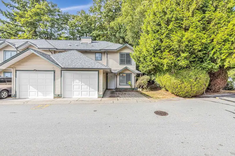 101 8655 KING GEORGE BOULEVARD - photo 2 of 26