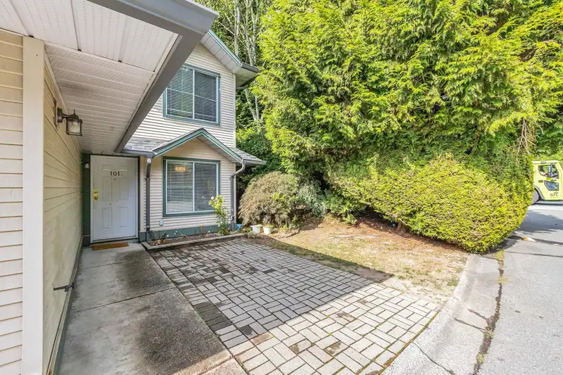 101 8655 KING GEORGE BOULEVARD - photo 4 of 26