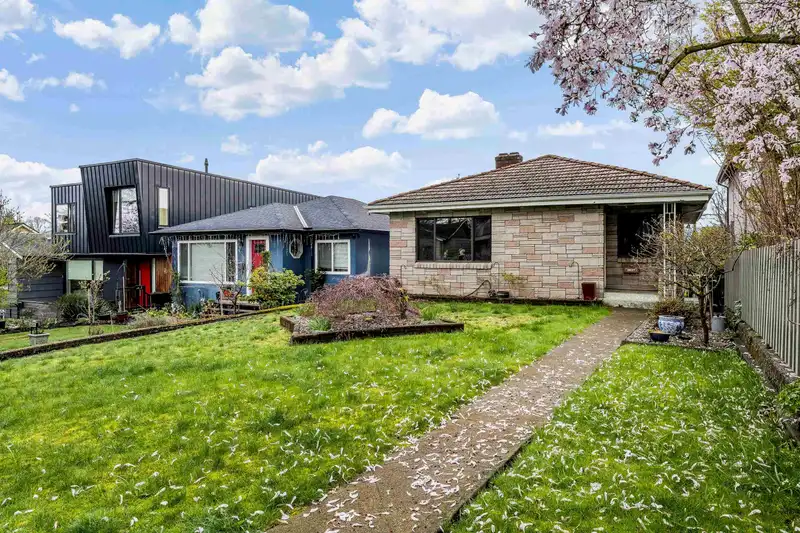2627 E 5TH AVENUE - photo 1 of 40