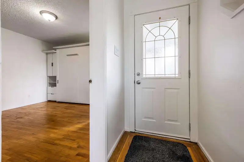 2627 E 5TH AVENUE - photo 3 of 40