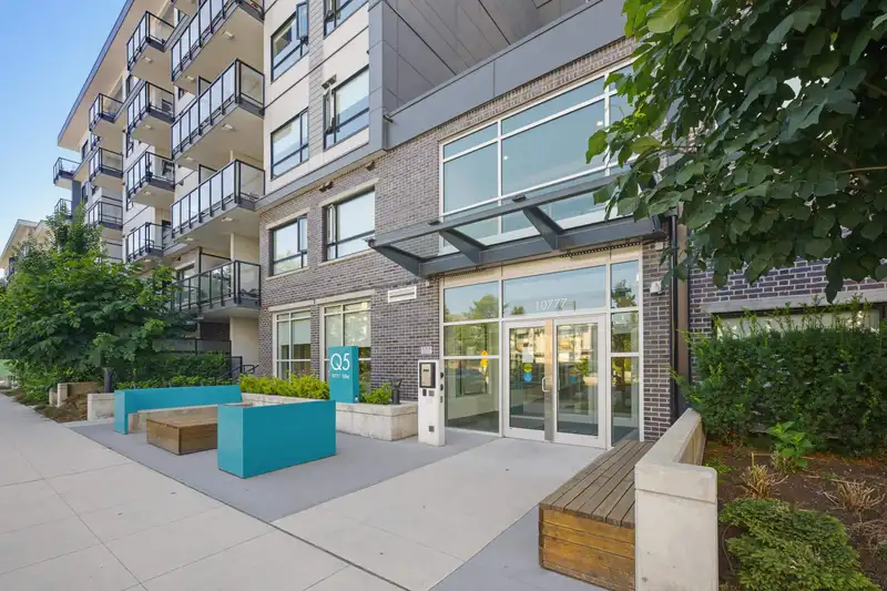 212 10777 138 STREET - photo 2 of 27
