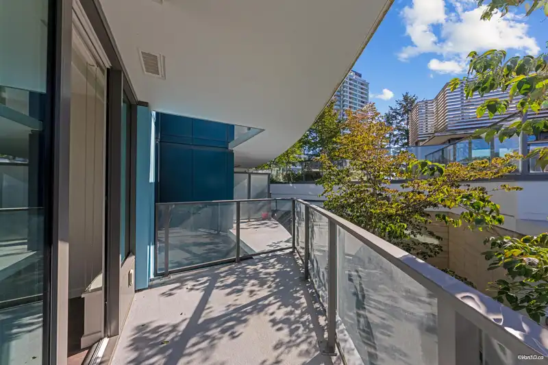 301 8189 CAMBIE STREET - photo 3 of 29