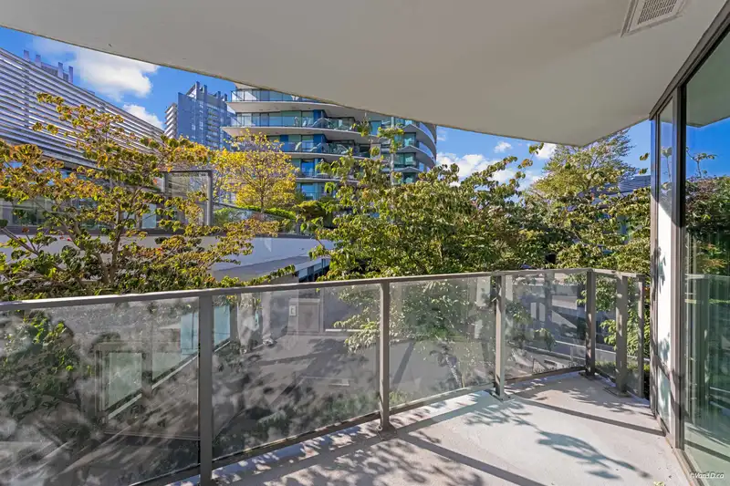 301 8189 CAMBIE STREET - photo 4 of 29