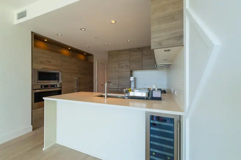 2706 7303 NOBLE LANE - photo 1 of 30