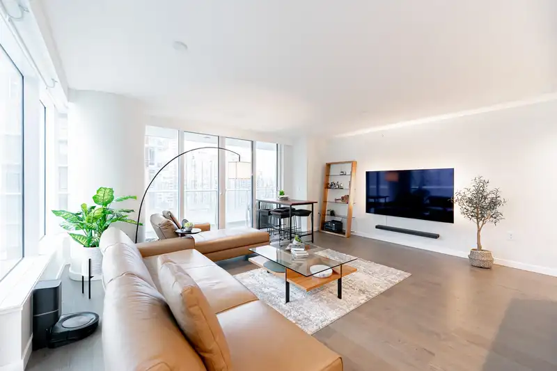 1502 1335 HOWE STREET - photo 2 of 25