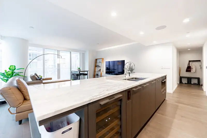 1502 1335 HOWE STREET - photo 3 of 25