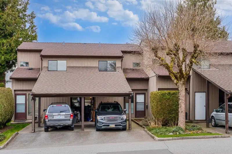 24 27044 32 AVENUE - photo 2 of 28