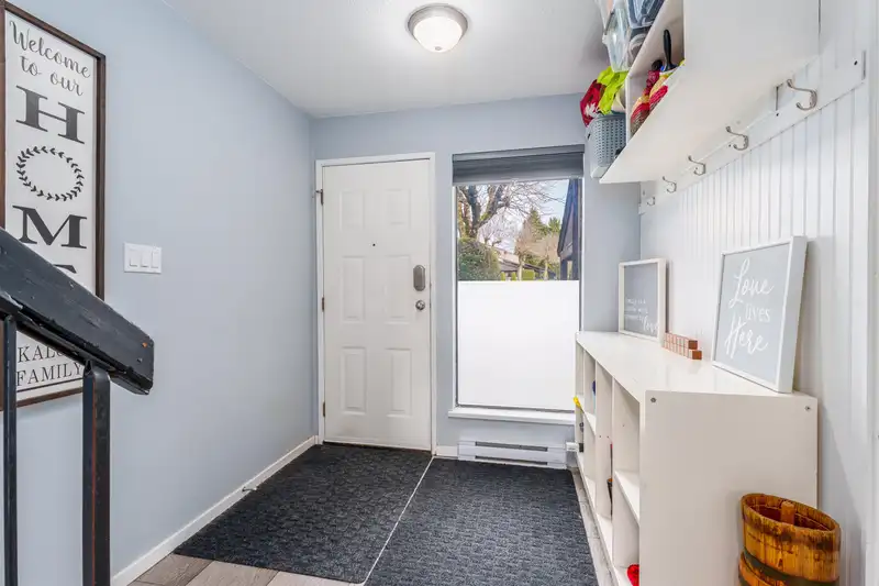 24 27044 32 AVENUE - photo 4 of 28