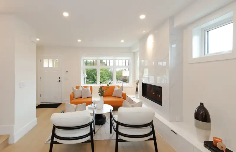 1672 E 15TH AVENUE - photo 4 of 30