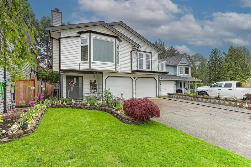 2406 BENNIE PLACE - photo 1 of 38