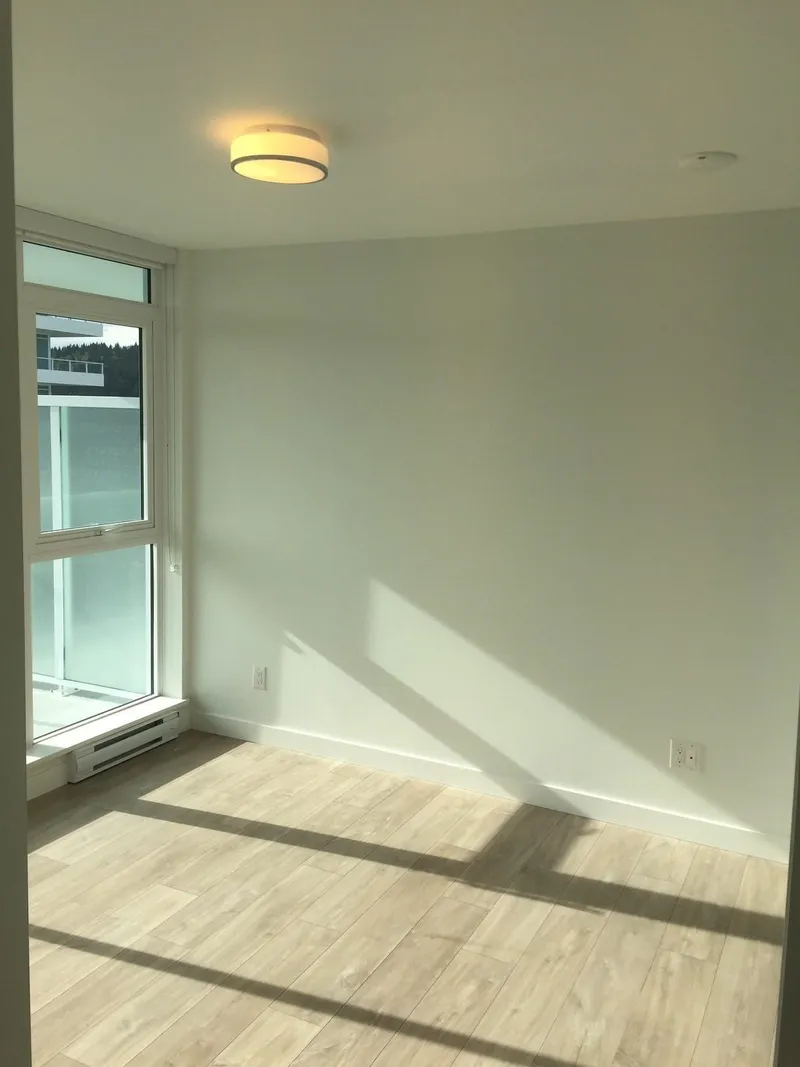 2602 525 FOSTER AVENUE - photo 4 of 11