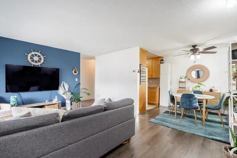 207 1025 CORNWALL STREET - photo 1 of 24