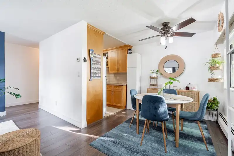 207 1025 CORNWALL STREET - photo 3 of 24