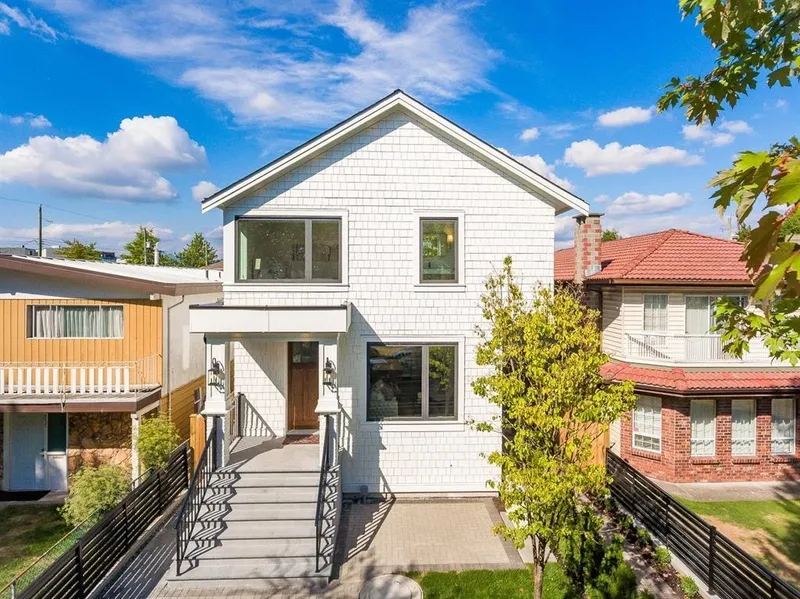 2045 E 51 AVENUE - photo 1 of 25